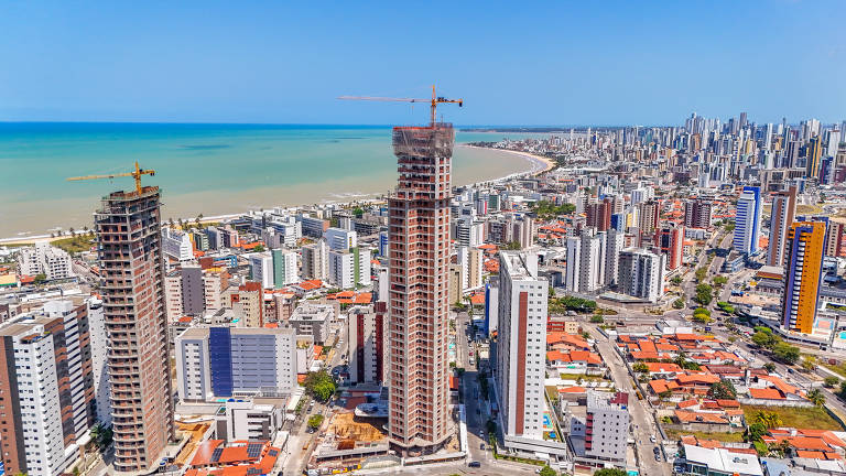 Mercado imobiliário de João Pessoa deve superar o primeiro semestre, com valorização de até 15% ao ano na Zona Norte Tarifas de Trump afetam até 42% das exportações de estados brasileiros, mas carne e suco de laranja seguem poupados