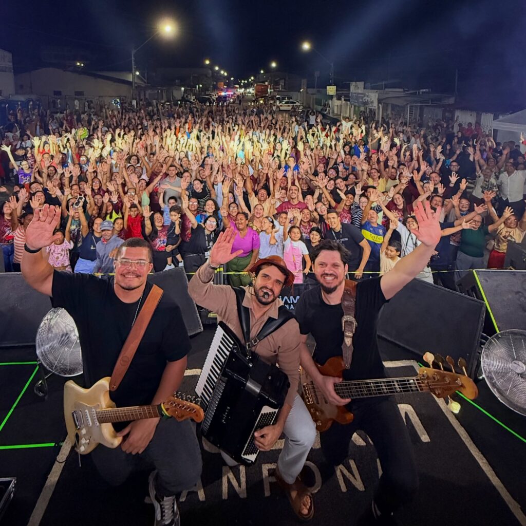 William Sanfona transforma noite de louvor em grande celebração de fé em Alhandra: “A nossa mensagem principal é Jesus”