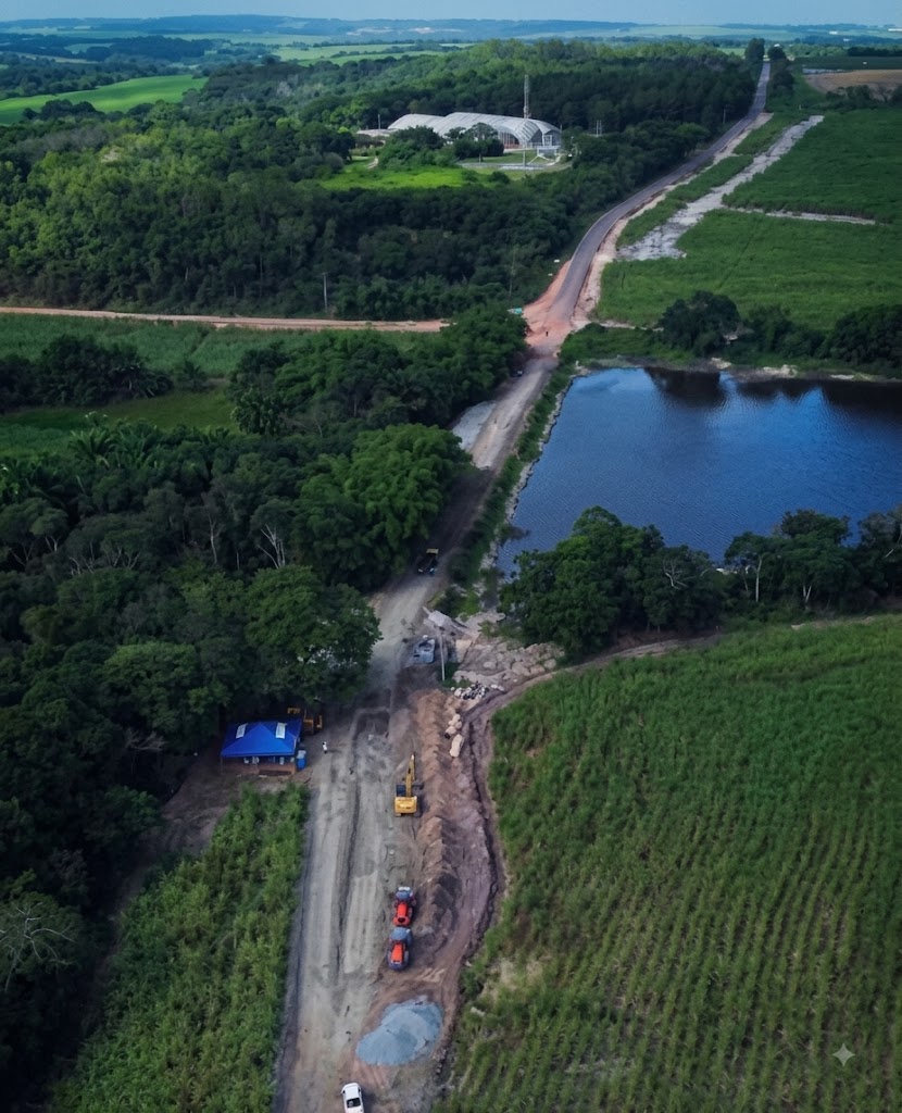 Obra demora mais de 100 dias e angustia condutores que precisam passar pelo trecho da PB-032