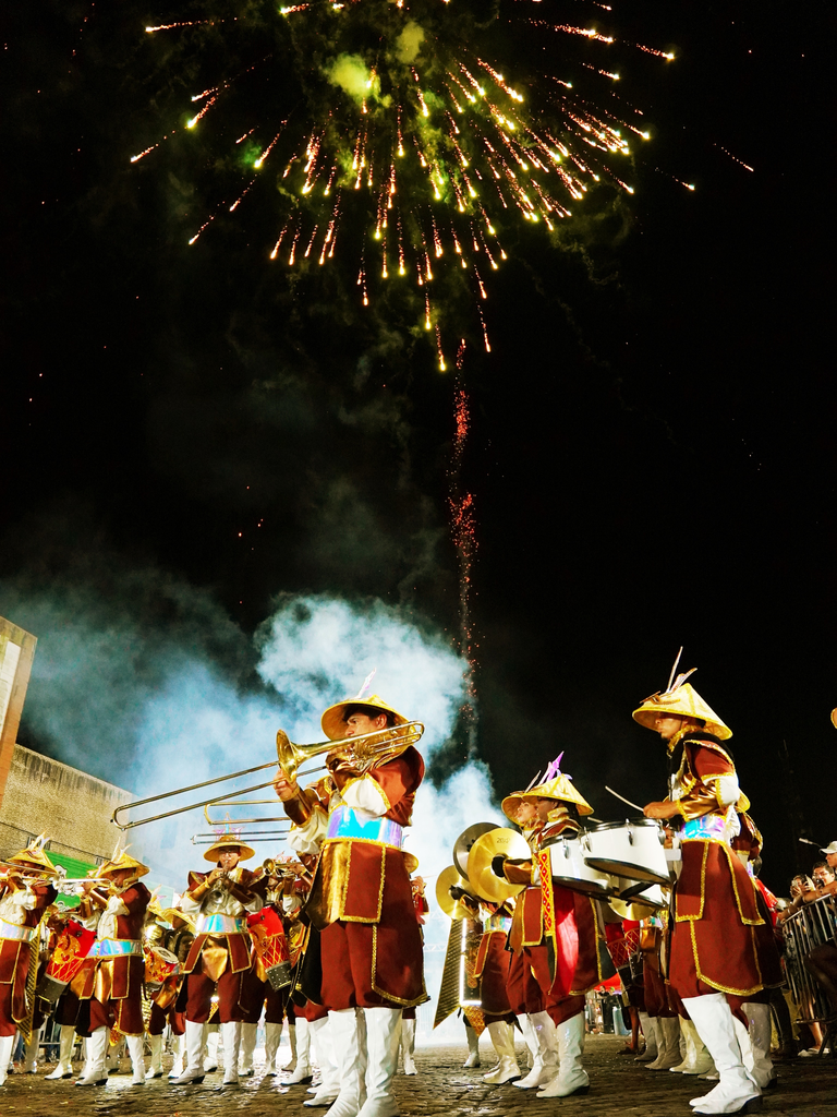 Banda Ronaldo Show encanta público em desfile que levou o Oriente à avenida em Pedras de Fogo