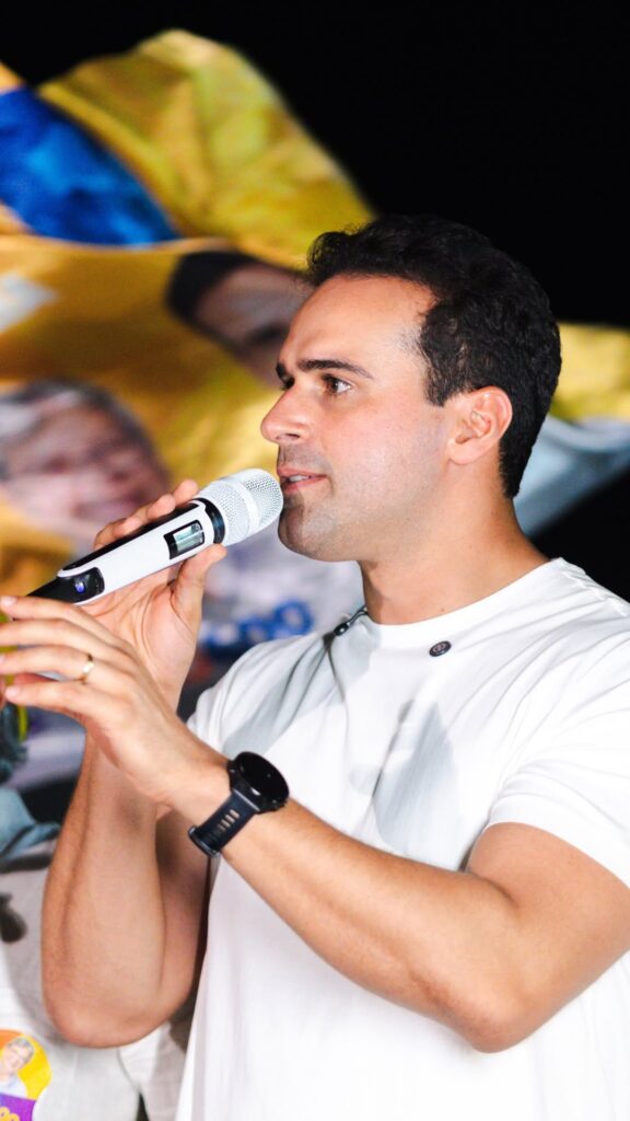 Em Pitimbu, Lucas Ribeiro é recebido pela prefeita Adelma Cristovam e pelo vice Cal do Olho Verde