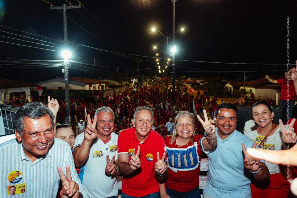 Com presença de Aguinaldo Ribeiro, Marcelo e Zilda realizam carreata e comício em Subaúma