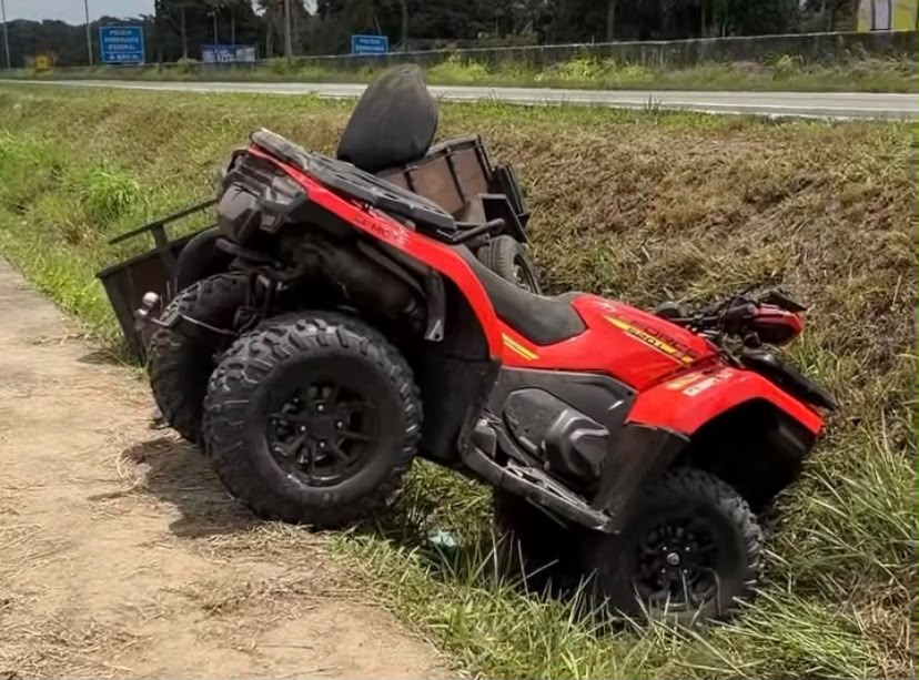 Mulher de 47 anos morre em acidente com quadriciclo que puxava carroção em Alhandra