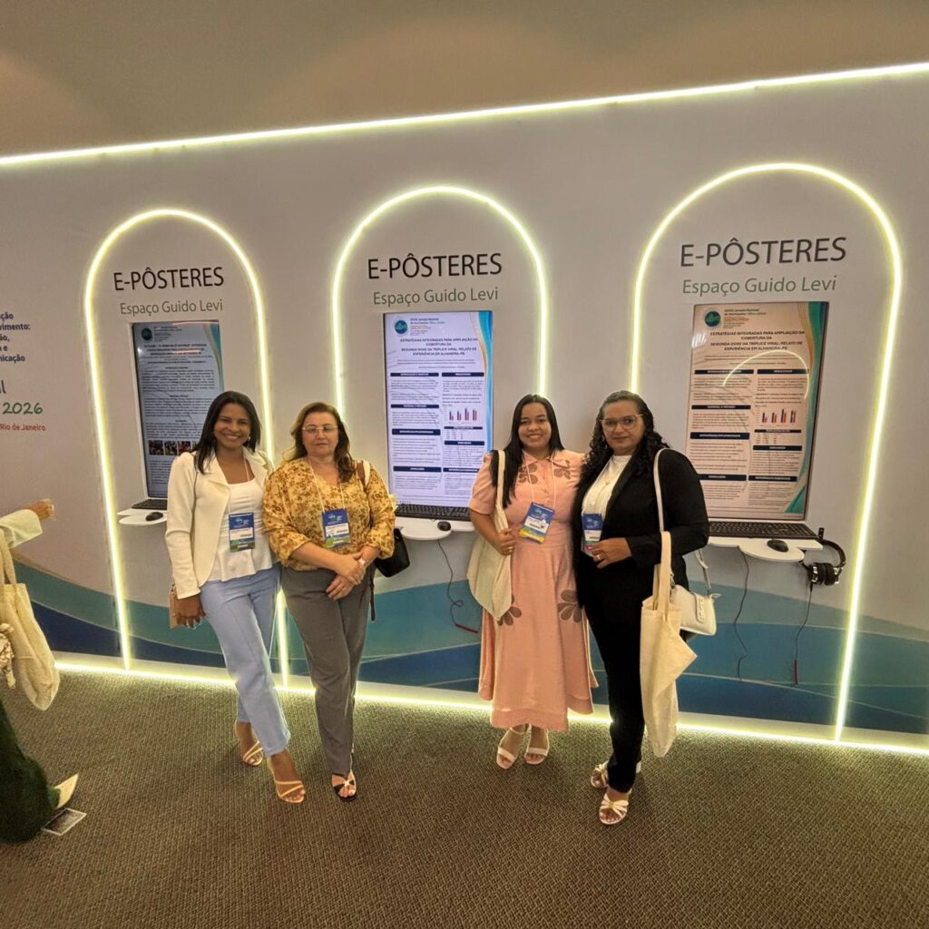 Experiência exitosa de Alhandra na vacinação ganha destaque em evento nacional no Rio de Janeiro